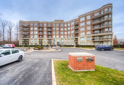 105-483 Faith Dr, Mississauga, ON, L5R0A1 | Card Image