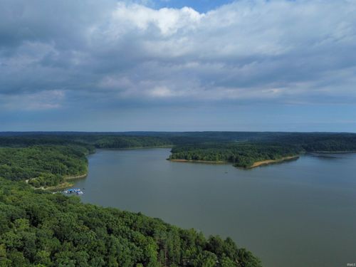 8608 E Bay St, Nashville, IN, 47448-8038 | Card Image