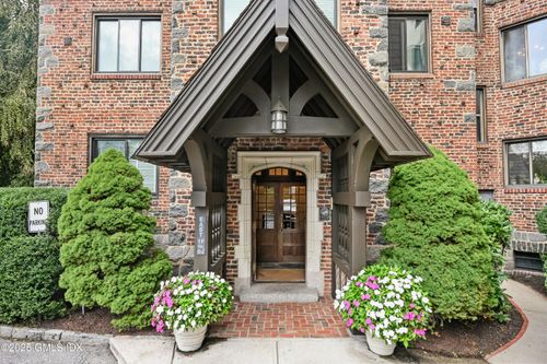 apt-4j-47 Lafayette Pl, Greenwich, CT, 06830-5401 | Card Image