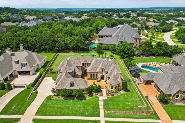 Just a Short Drive from DFW International Airport, The Cliffs at Clariden Ranch Combine Luxury and Convenience | Image 38