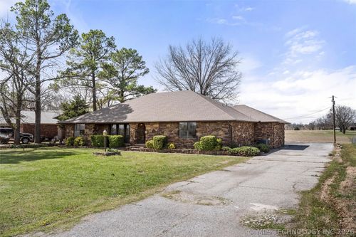 306 N Lombard Lane, Skiatook, OK, 74070 | Card Image