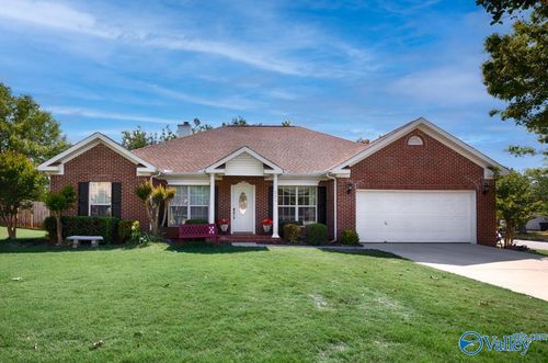 304 Holly Springs Dr, Madison, AL, 35758-6108 | Card Image