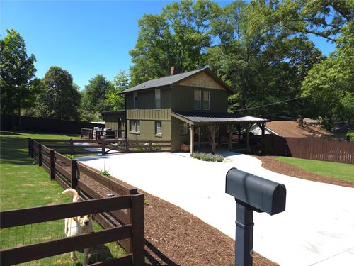 152 Florida Ave, Forest City, NC, 28043-3720 | Card Image