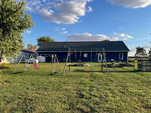 466 County Road 100 N, Sadorus, IL, 61872-9734 | Card Image