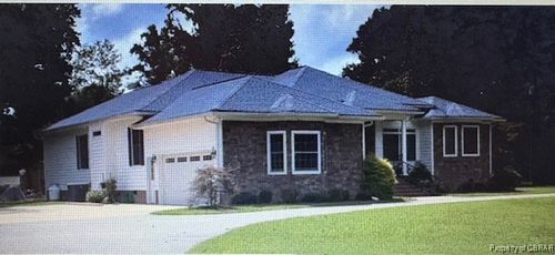4028 Shelly Rd, Hayes, VA, 23072-2637 | Card Image