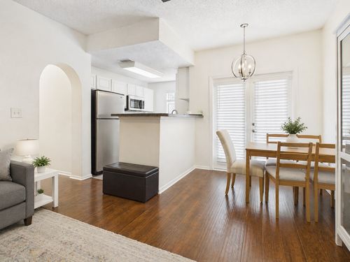 304-712 W 21st St, Austin, TX, 78705-5454 | Card Image