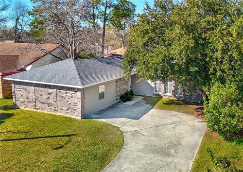 308 Westminster Dr, Slidell, LA, 70460-8408 | Card Image