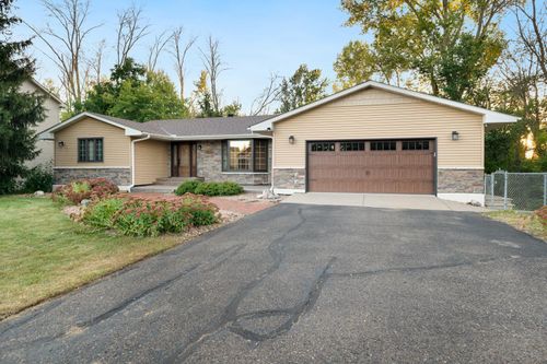 7371 Old Mill Rd, Centerville, MN, 55038-8737 | Card Image
