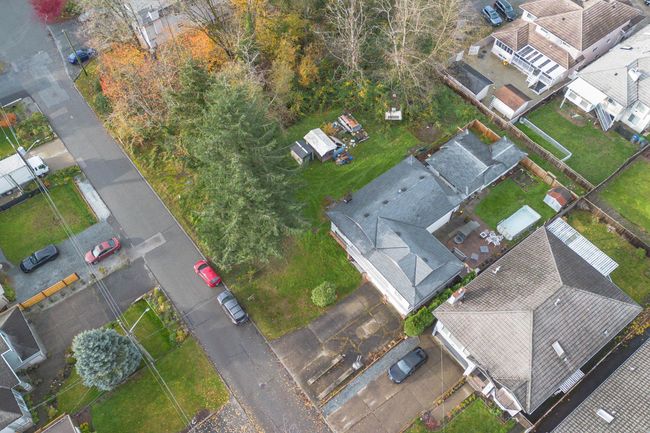 11961 97 A Ave, House other with 5 bedrooms, 3 bathrooms and 6 parking in Surrey BC | Image 15