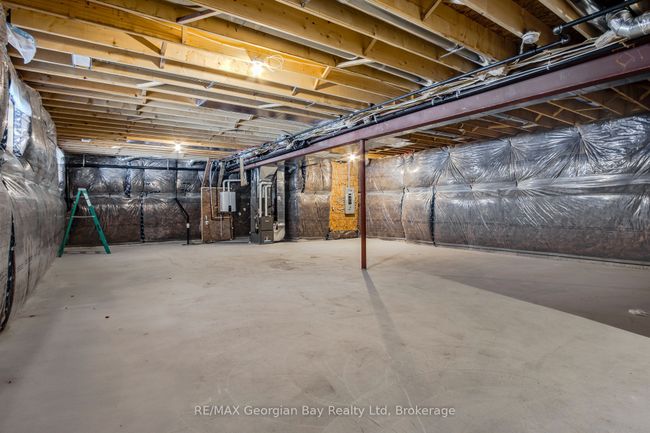 2244 Champlain Rd, House other with 3 bedrooms, 2 bathrooms and 6 parking in Tiny ON | Image 37