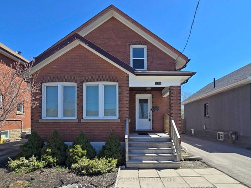219 Queen St W, Brampton, ON, L6Y1M6 | Card Image
