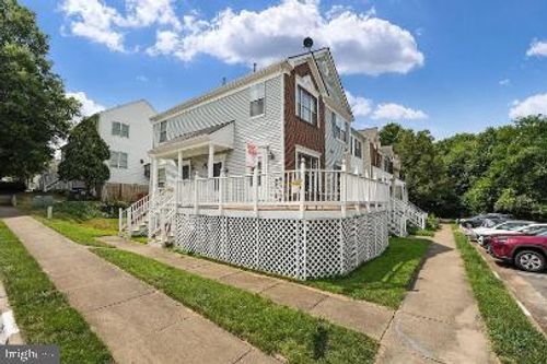 15663 Viewpoint Cir, DUMFRIES, VA, 22025-1221 | Card Image