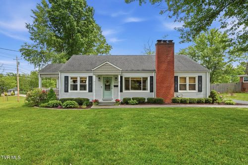 2401 Huffine Cir, Johnson City, TN, 37604-7059 | Card Image
