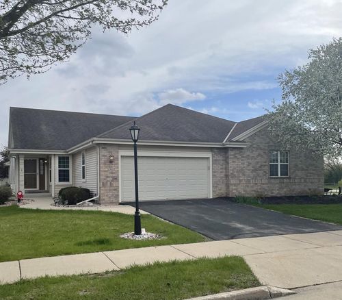 2949 Clearwater Lane, Waukesha, WI, 53189 | Card Image