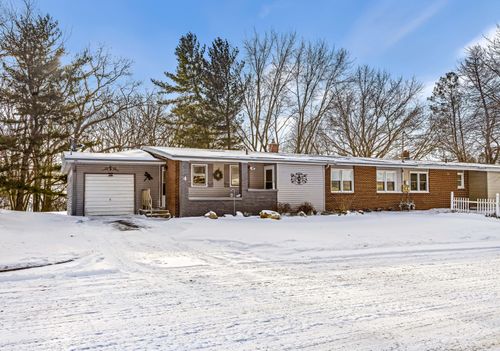 4 Tony Tiger Trl, Springfield, MI, 49037-7437 | Card Image