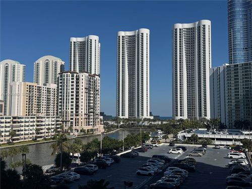 apt-501-300 Bayview Dr, Sunny Isles Beach, FL, 33160-4700 | Card Image