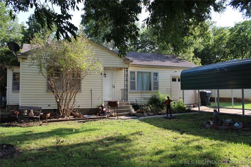 718 Ash St, Ardmore, OK, 73401-1302 | Card Image