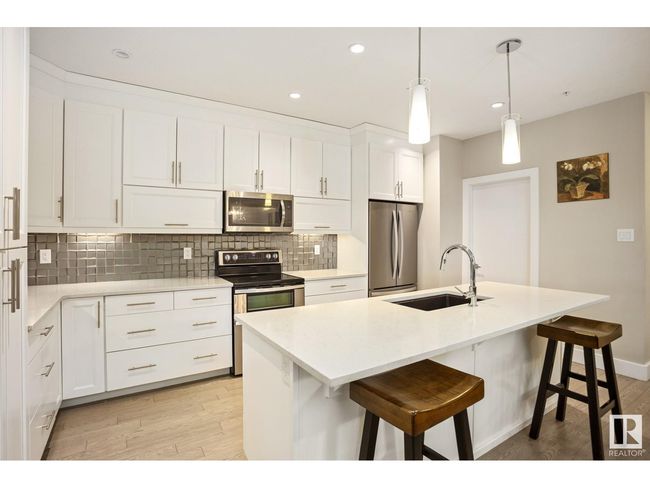 11074 Ellerslie Rd Sw, Condo with 1 bedrooms, 2 bathrooms and 2 parking in Edmonton AB | Image 4