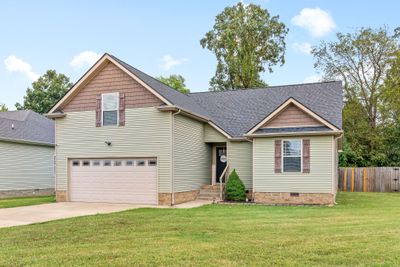 3615 Fox Tail Dr, House other with 3 bedrooms, 2 bathrooms and 6 parking in Clarksville TN | Image 2