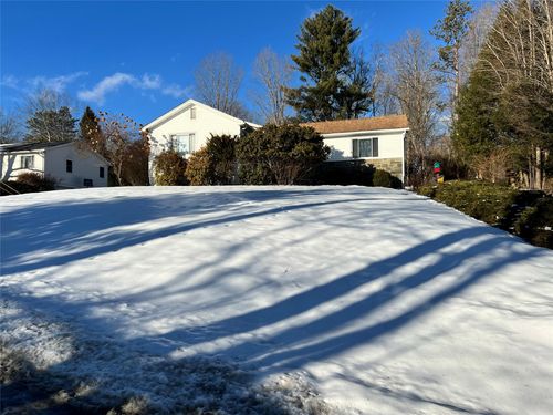 18 Kahn Dr, Woodbourne, NY, 12788-5036 | Card Image
