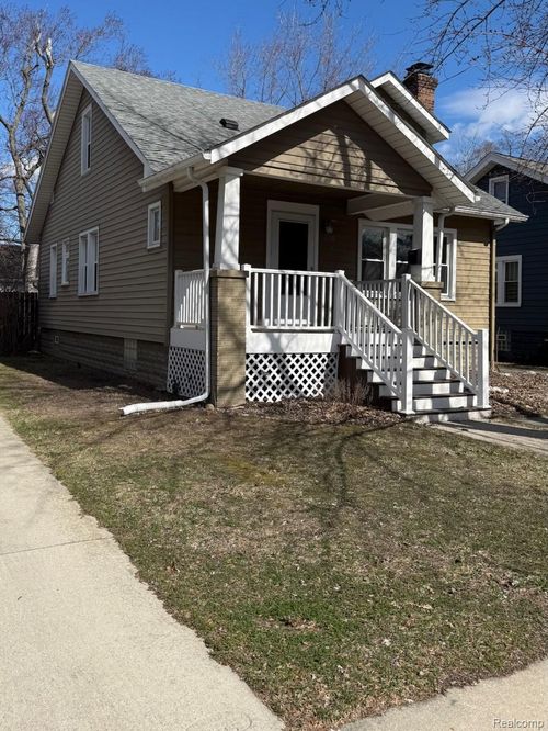 520 W Saratoga St, Ferndale, MI, 48220-3337 | Card Image