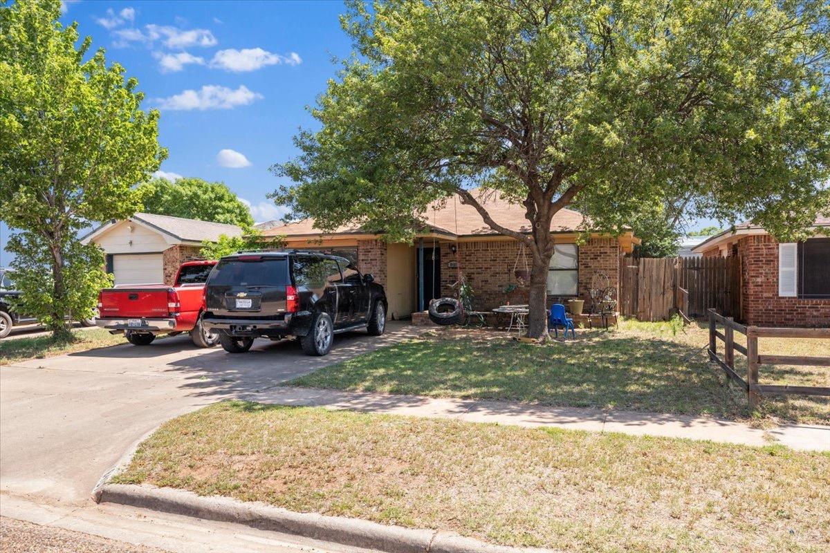 Vernon Ave, Lubbock, TX 79423