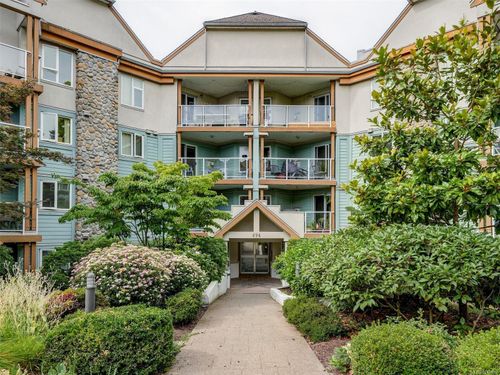 104-494 Marsett Pl, Saanich, BC, V8Z7J1 | Card Image
