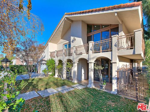3800 Weatherly Cir, Westlake Village, CA, 91361-3821 | Card Image