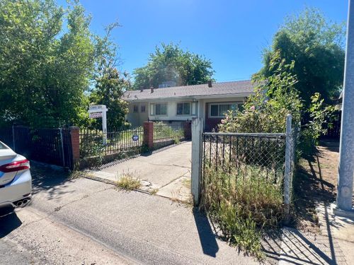 7016 Peck Dr, Sacramento, CA, 95828-2122 | Card Image
