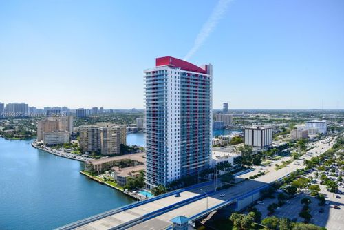 r1907-2602 E Hallandale Beach Blvd, Hallandale Beach, FL, 33009 | Card Image