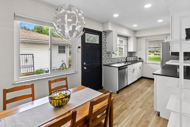 1861 Berkeley Rd, House other with 3 bedrooms, 2 bathrooms and null parking in Columbus OH | Image 4