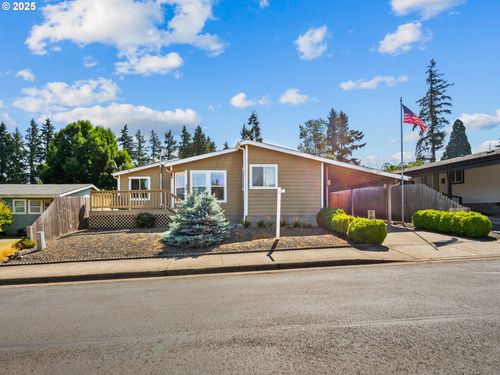 52-1015 Oak St, Silverton, OR, 97381-1756 | Card Image