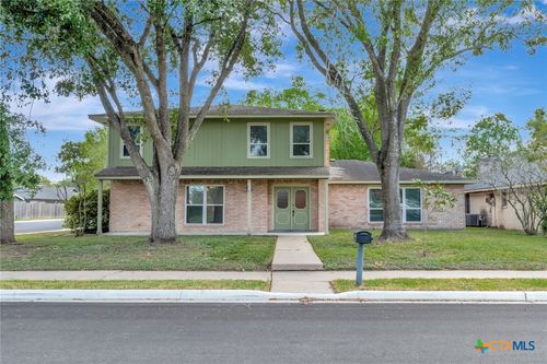 911 Westwood St, Victoria, TX, 77901-4750 | Card Image