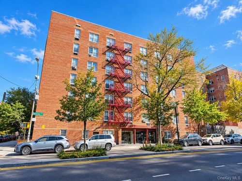 5n-4107 Bowne St, Flushing, NY, 11355-5629 | Card Image