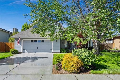 1544 E Falconrim Ct, Eagle, ID, 83616 | Card Image