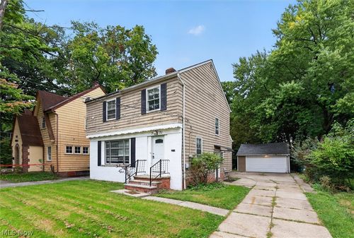 3971 Bluestone Rd, Cleveland Heights, OH, 44121-2405 | Card Image