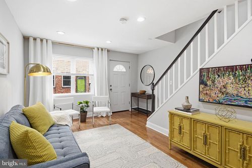 513 Wilder St, PHILADELPHIA, PA, 19147-5826 | Card Image