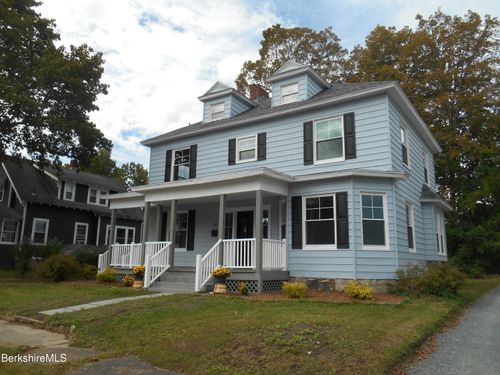 28 Mckinley Ter, Pittsfield, MA, 01201-6608 | Card Image