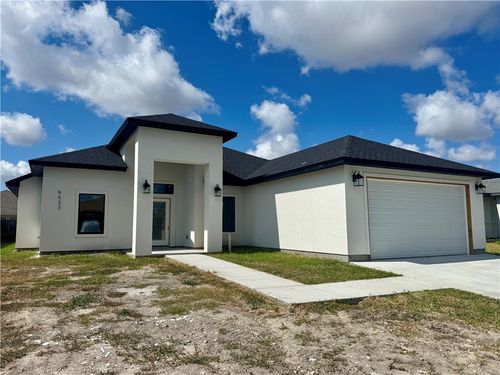 9533 Royal Oak Dr, Corpus Christi, TX, 78410-3758 | Card Image