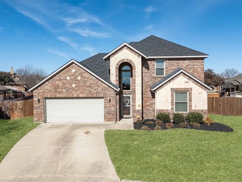 425 Locksley Ct, Saginaw, TX, 76179-0811 | Card Image