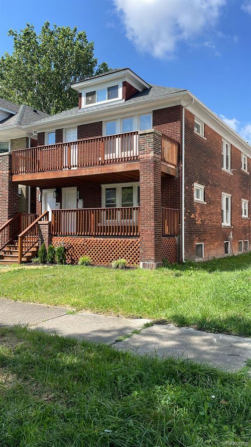 7633 Woodrow Wilson St, Detroit, MI, 48206-2639 | Card Image