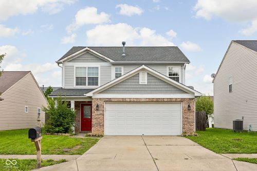 9708 Gibbon Ln, Avon, IN, 46123-9125 | Card Image