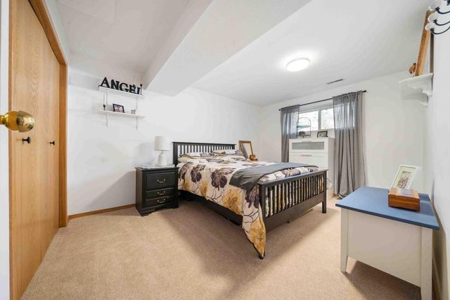 74 Park Meadows Lane Se, Townhouse with 3 bedrooms, 3 bathrooms and 3 parking in Medicine Hat AB | Image 35