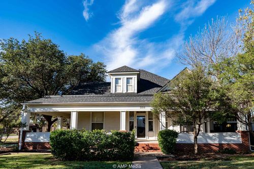 318 Nw Avenue A, Hamlin, TX, 79520-3215 | Card Image