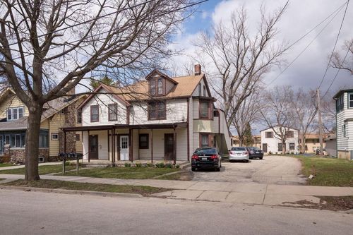 404-400 Mccall Street, Waukesha, WI, 53186 | Card Image