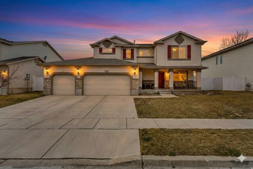 1024 Manchester Dr, North Salt Lake, UT, 84054-6011 | Card Image