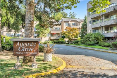 205 - 1690 Augusta Ave, Condo with 1 bedrooms, 1 bathrooms and 1 parking in Burnaby BC | Image 1