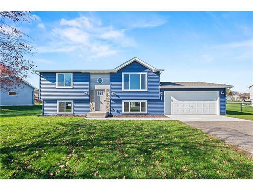1110 Eulaine Cir, Hammond, WI, 54015-5043 | Card Image