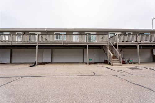 1193 Normandy Terrace Dr, Flint, MI, 48532-3550 | Card Image