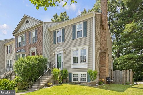 6082 Clay Spur Ct, CENTREVILLE, VA, 20121-3057 | Card Image